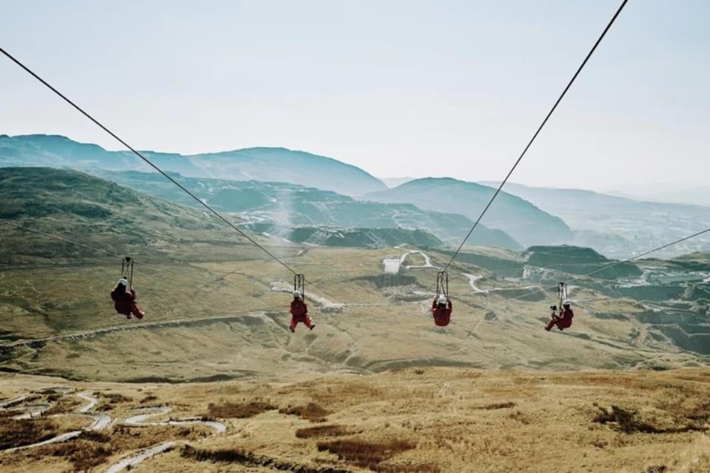 Zipworld Waterfalls Eryri Dogs Welcome 3 Bed Sleeps 5 Blaenau Ffestiniog Luaran gambar
