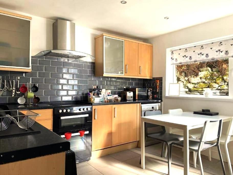 Zipworld Waterfalls Eryri Dogs Welcome 3 Bed Sleeps 5 Blaenau Ffestiniog Luaran gambar